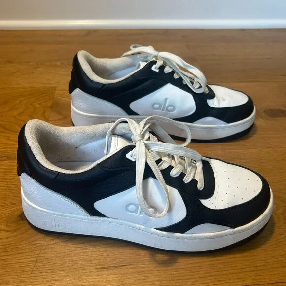 Alo Recovery Mode Sneaker - Picture 2 of 5